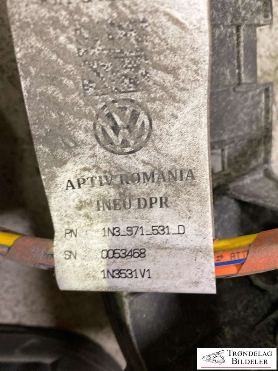 Batterilader inntak/luke til VW ID.BUZZ 2022-->>  (1N3 971 531 D|1N3 971 531 AB|)