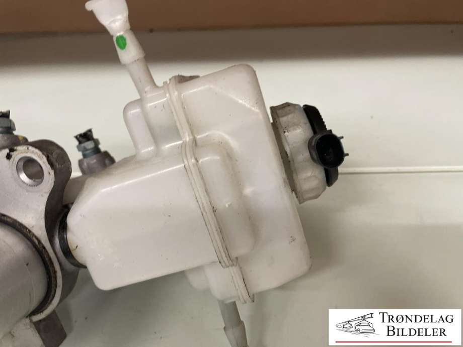 Bremsepumpe hoved til BMW X6 2014-2019 (F16) (F16) (34 33 6 772 930|34 33 6 771 718|)