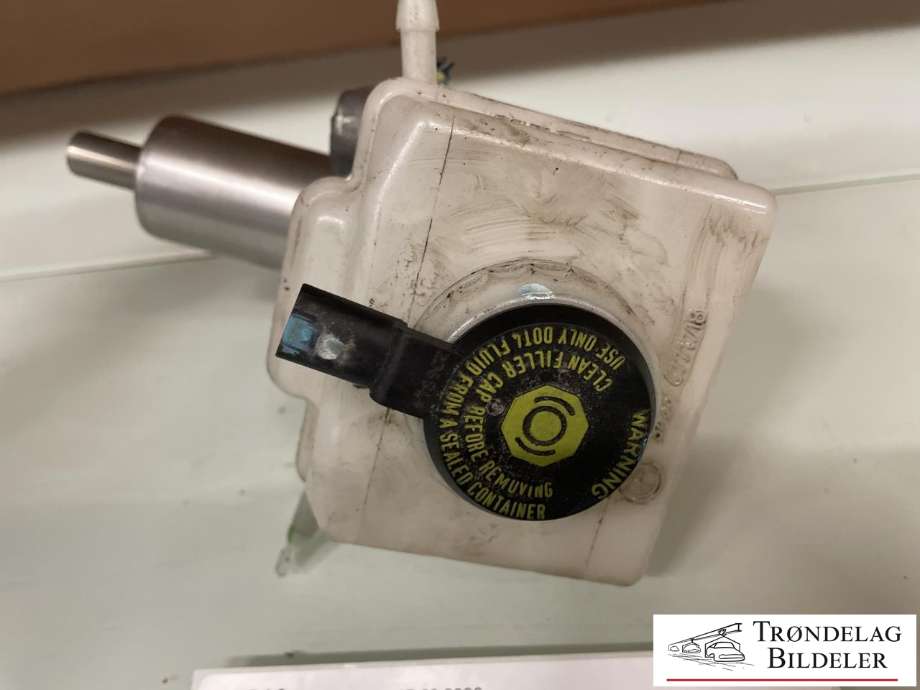 Bremsepumpe hoved til BMW X6 2014-2019 (F16) (F16) (34 33 6 772 930|34 33 6 771 718|)