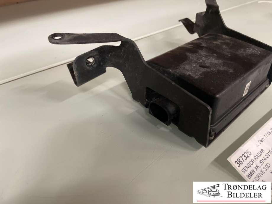 Sensor radar til BMW X6 2014-2019 (F16) (F16) (6631-6869000-01|66 31 5 A2E 886|)