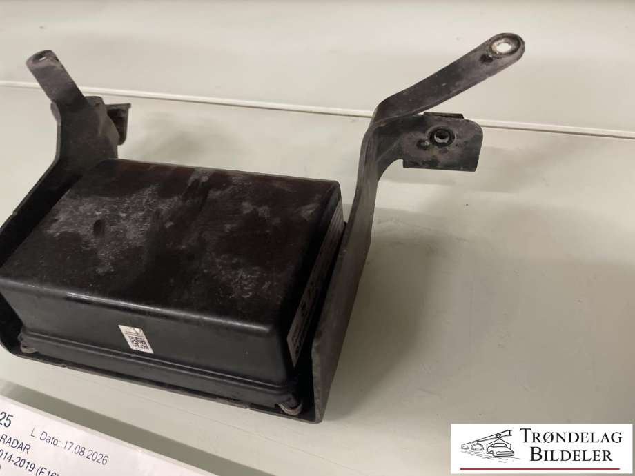 Sensor radar til BMW X6 2014-2019 (F16) (F16) (6631-6869000-01|66 31 5 A2E 886|)