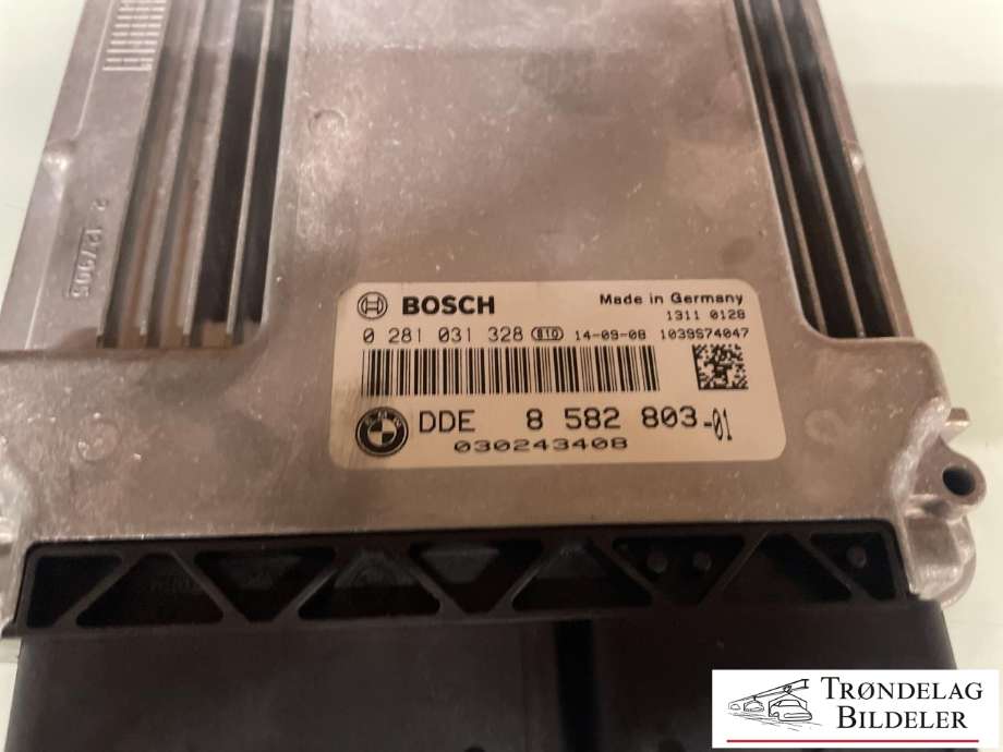 Styreenhet motor til BMW X6 2014-2019 (F16) (F16) (13 61 8 586 540|0281031328|)