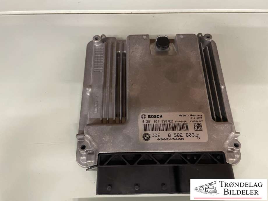 Styreenhet motor til BMW X6 2014-2019 (F16) (F16) (13 61 8 586 540|0281031328|)
