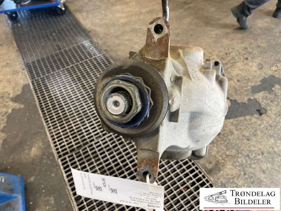Kardang klokke bak til BMW X6 2014-2019 (F16) (F16) (33 10 7 636 996|I=3.15|)