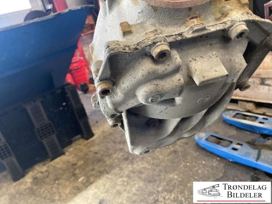 Kardang klokke bak til BMW X6 2014-2019 (F16) (F16) (33 10 7 636 996|I=3.15|)