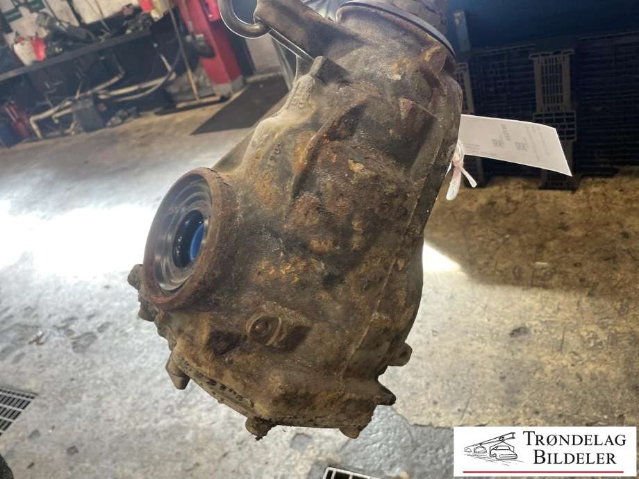 Kardang klokke bak til BMW X6 2014-2019 (F16) (F16) (33 10 7 636 996|I=3.15|)