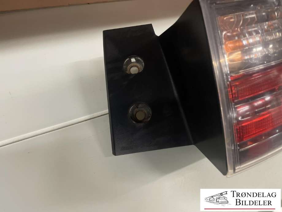 Baklykt høyre ytre til Lexus CT 2010-2020  (8155176020|)