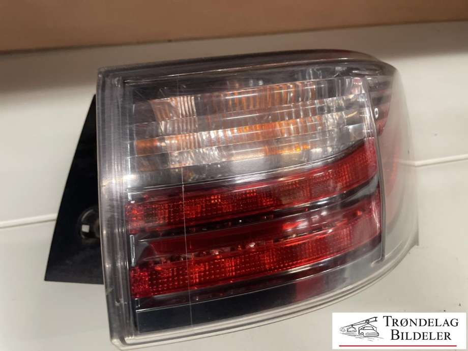 Baklykt høyre ytre til Lexus CT 2010-2020  (8155176020|)