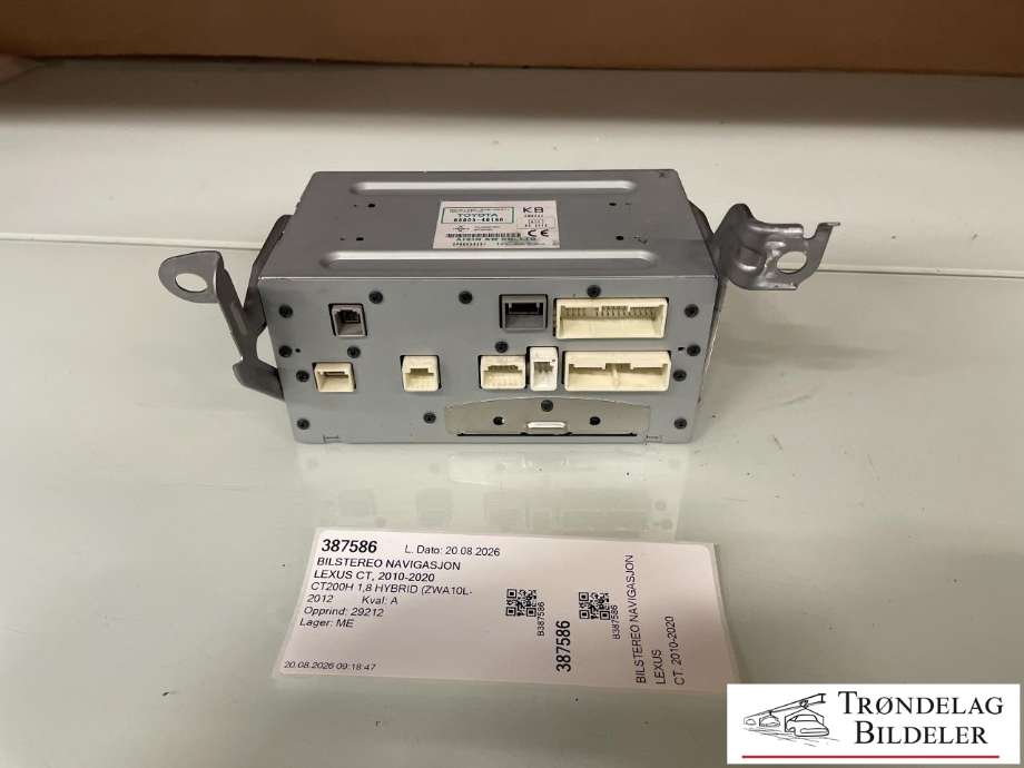 Bilstereo navigasjon til Lexus CT 2010-2020 (86805-48160|)