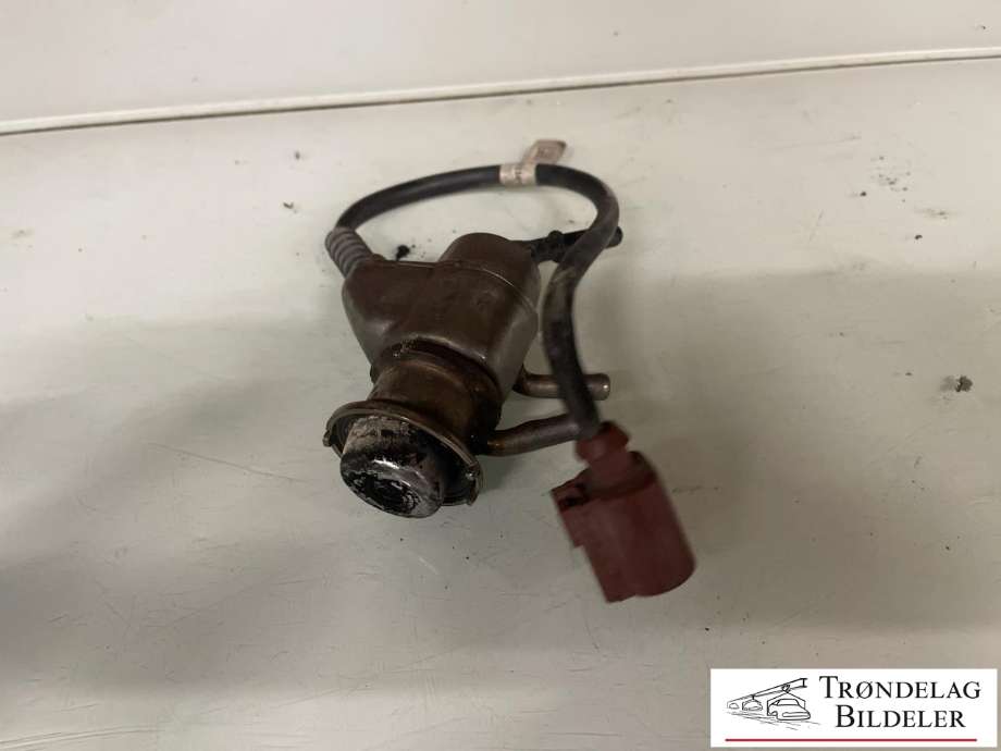 AdBlue dyse til VW Caddy 2015-2020 (Type III, Fase 3) (5Q0 198 975|)