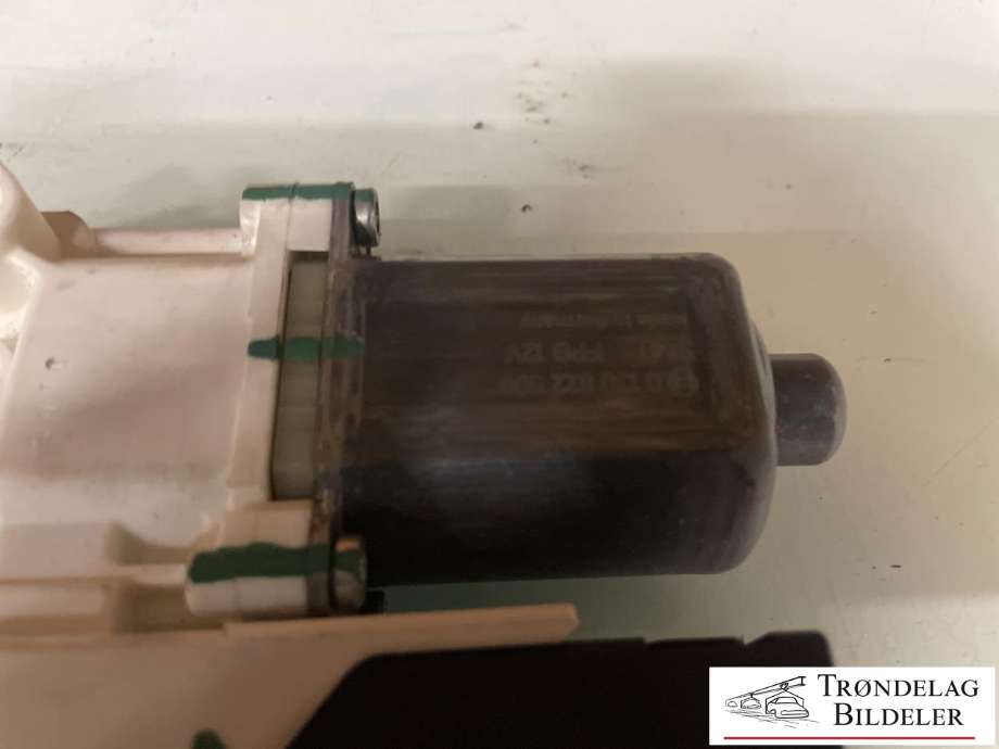 Ruteheis, kun motor, venstre foran til VW Caddy 2015-2020 (Type III, Fase 3) (2K5 959 702 A|)