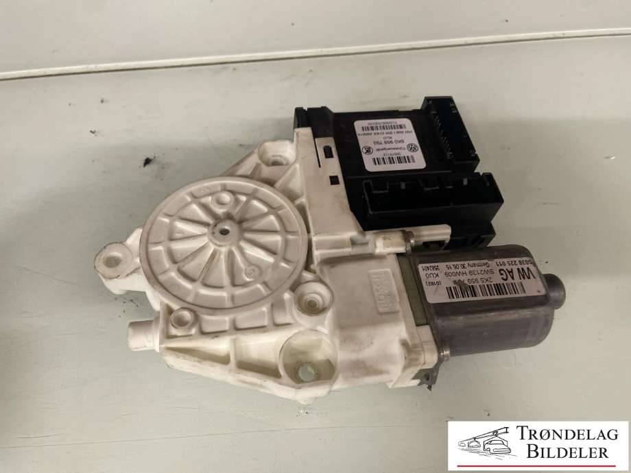 Ruteheis, kun motor, venstre foran til VW Caddy 2015-2020 (Type III, Fase 3) (2K5 959 702 A|)