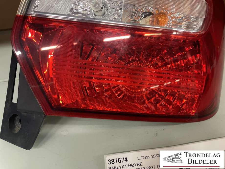 Baklykt høyre til Subaru XV 2012-2017 (Type I) (84912FJ040|)