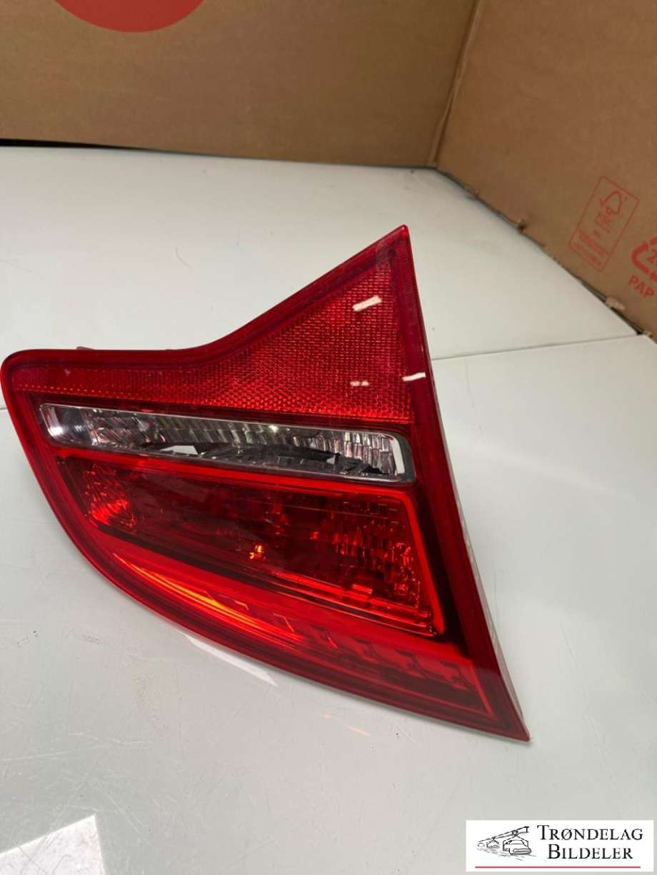 Baklykt venstre indre til Opel Meriva B 2010-2017 (13307491|13435485|12 22 477|13 260 838|)