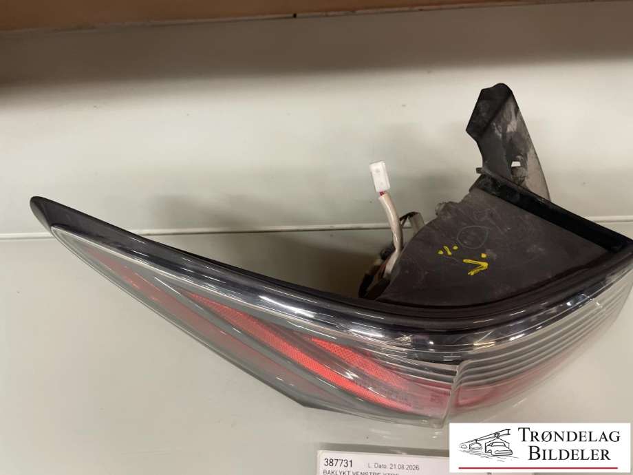 Baklykt venstre ytre til Lexus CT 2010-2020  (8156176020|)