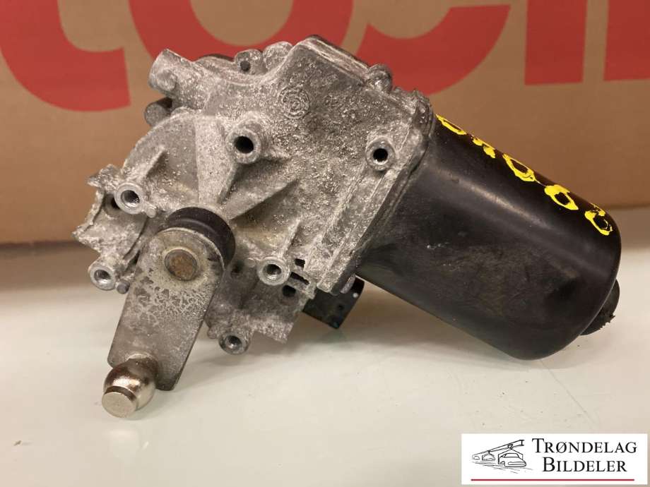 Viskermotor frontrute til Mercedes Vito 2014-->> (W447) (W447) (A 447 820 00 40|)