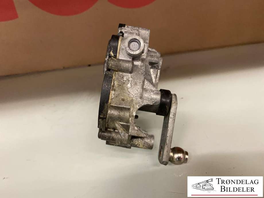 Viskermotor frontrute til Mercedes Vito 2014-->> (W447) (W447) (A 447 820 00 40|)