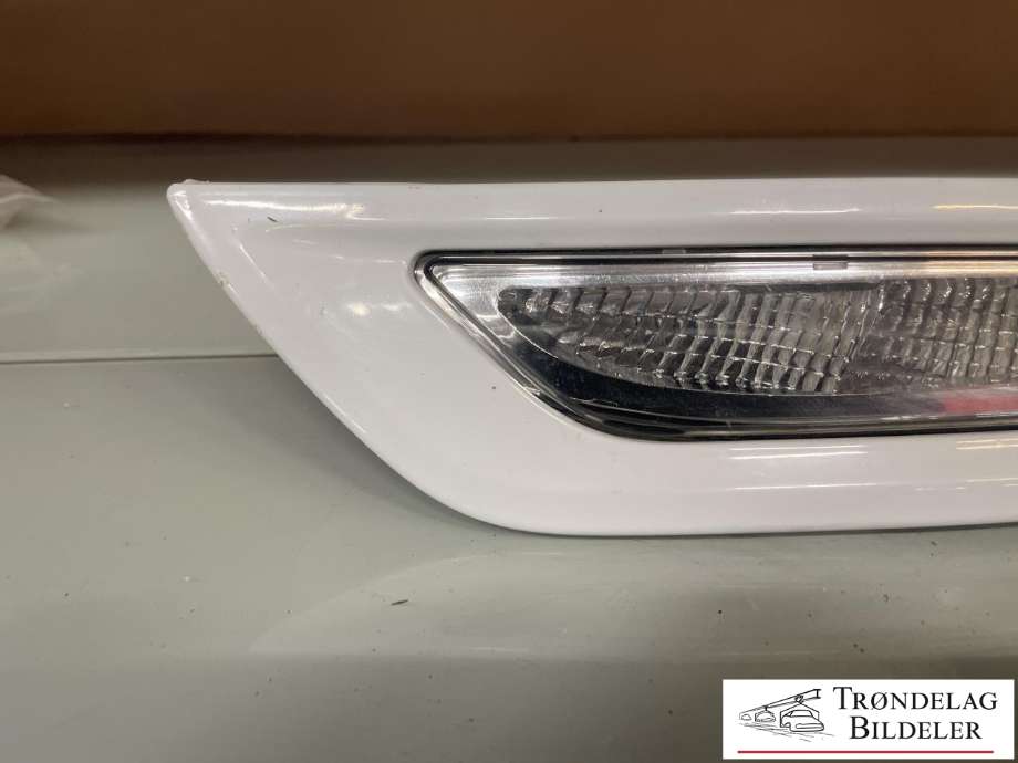 Kjørelys led venstre foran til Ford Kuga 2008-2012 (Type I)  (1754924|BV41-13D273-AA|)