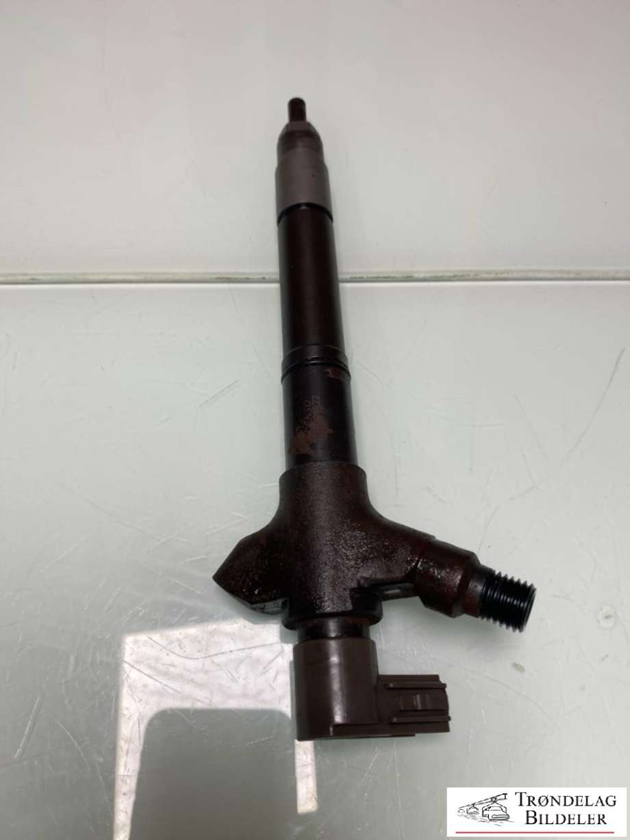 Dyse innsprøyting diesel til Toyota Avensis 2009-2015 (Type III, Fase 1) (2367029115|2367029116|23670-0R100|23670-0R101|23670-26070|23670-26071|23670-29116)