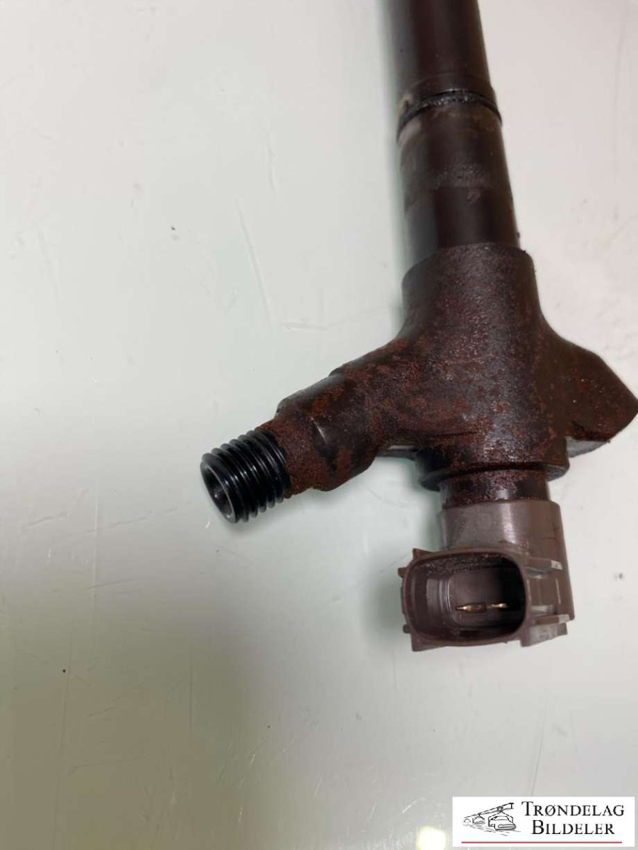 Dyse innsprøyting diesel til Toyota Avensis 2009-2015 (Type III, Fase 1) (2367029115|2367029116|23670-0R100|23670-0R101|23670-26070|23670-26071|23670-29116)