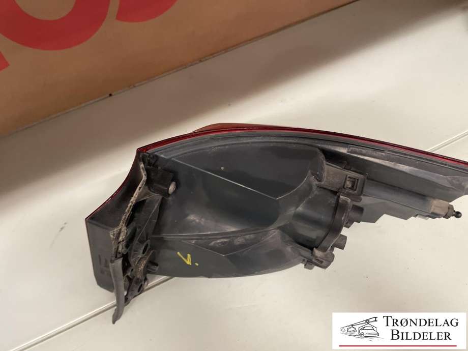 Baklykt venstre ytre til BMW 3-Serie 2012-2018 (F30/F31/F34) (F30/F31/F34) (63 21 7 286 037|)