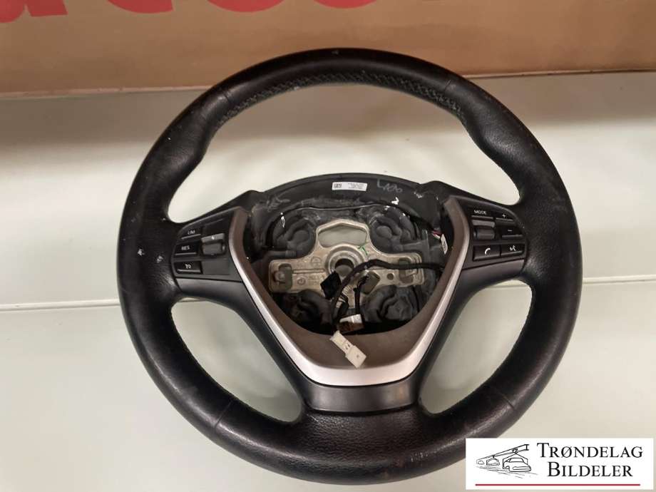 Ratt til BMW 3-Serie 2012-2018 (F30/F31/F34) (F30/F31/F34) (32 30 2 230 190|)