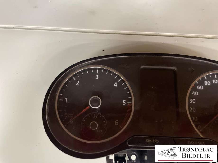 Instrumentpanel til VW Amarok 2016-2022 (Type I, Fase 2)  (2H0 920 871 B|)