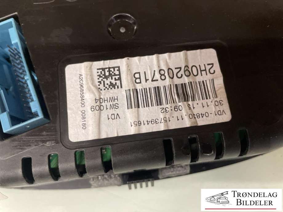 Instrumentpanel til VW Amarok 2016-2022 (Type I, Fase 2)  (2H0 920 871 B|)