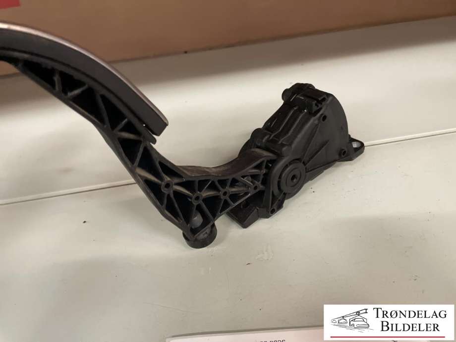 Pedal gass til VW Amarok 2016-2022 (Type I, Fase 2)  (6Q1 723 503 K|6Q1 723 503 P|)