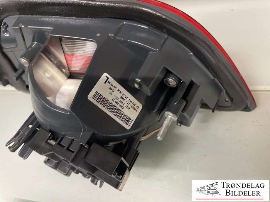 Baklykt høyre indre til BMW 3-Serie 2012-2018 (F30/F31/F34) (F30/F31/F34) (63 21 7 286 034|)
