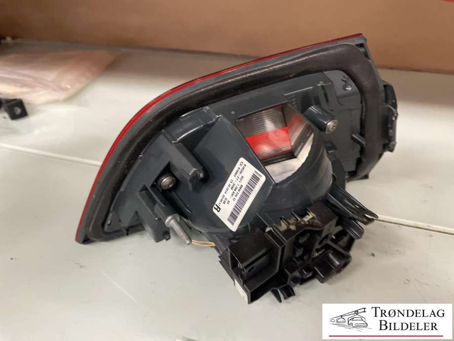 Baklykt venstre indre til BMW 3-Serie 2012-2018 (F30/F31/F34) (F30/F31/F34) (63 21 7 286 033|)