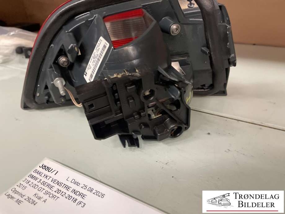 Baklykt venstre indre til BMW 3-Serie 2012-2018 (F30/F31/F34) (F30/F31/F34) (63 21 7 286 033|)