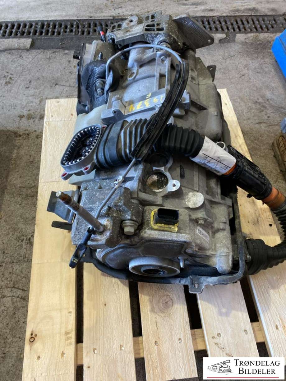 Motor elbil foran til Jaguar I-PACE 2018-->>  (T4K9604 |J9D375762AG|T4K20798 |J9D375762AP|)