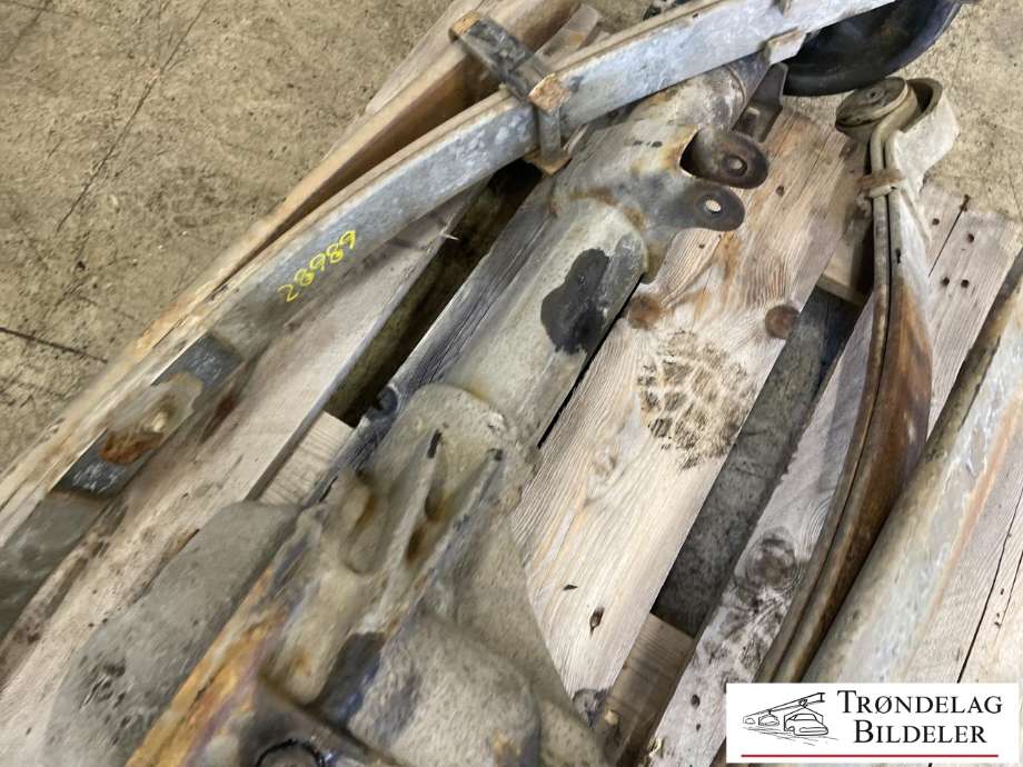 Bakaksel til VW Amarok 2016-2022 (Type I, Fase 2)  (2H0 500 029 AE|)