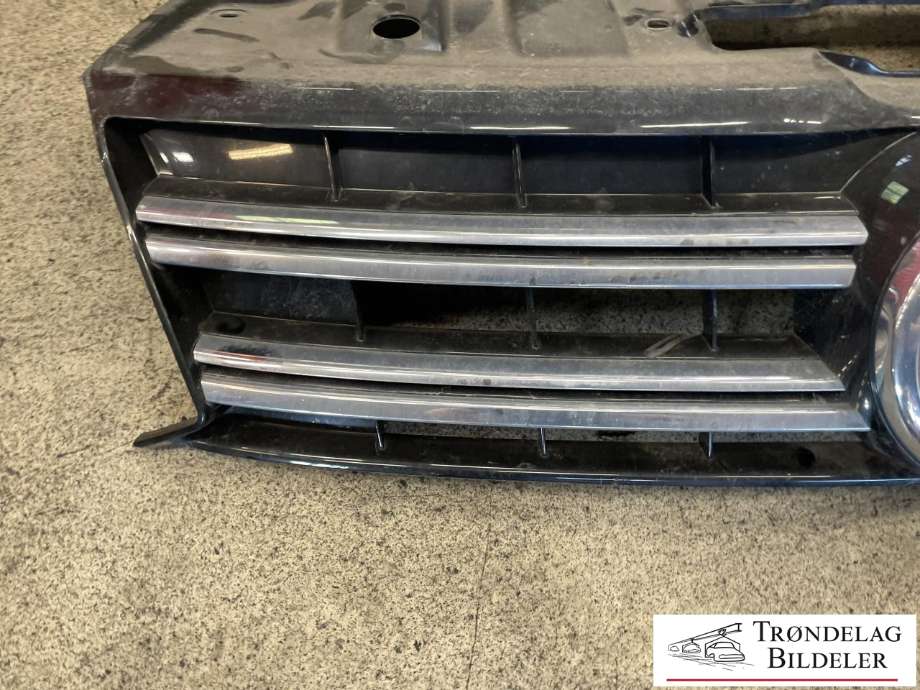 Grill til VW Amarok 2016-2022 (Type I, Fase 2) (2H7 853 651|)