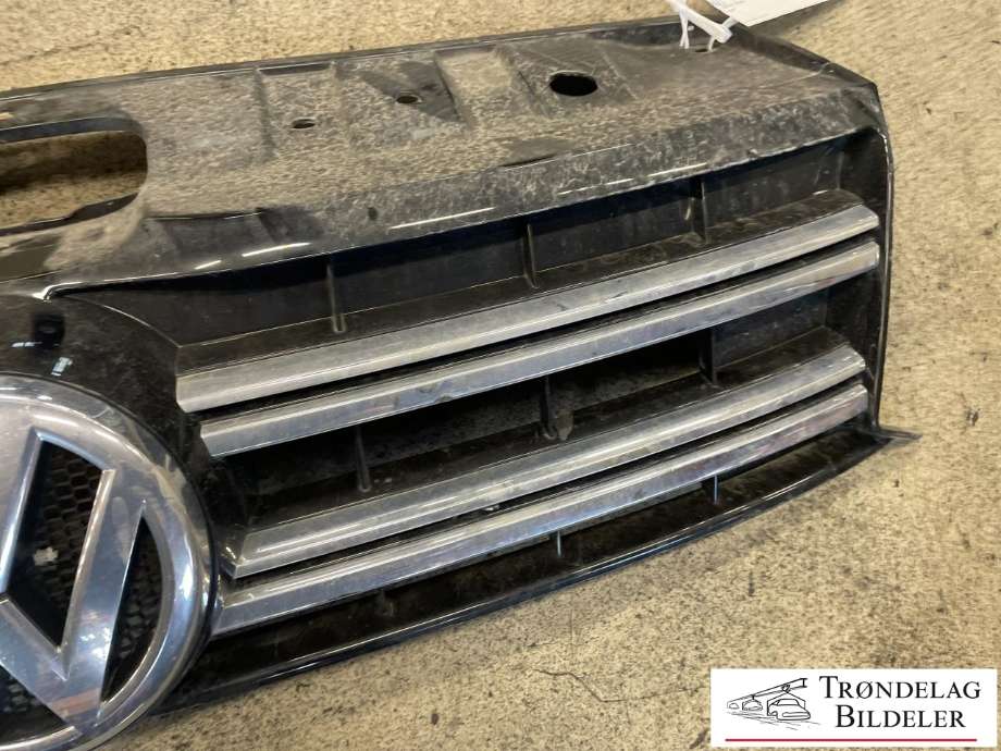 Grill til VW Amarok 2016-2022 (Type I, Fase 2) (2H7 853 651|)