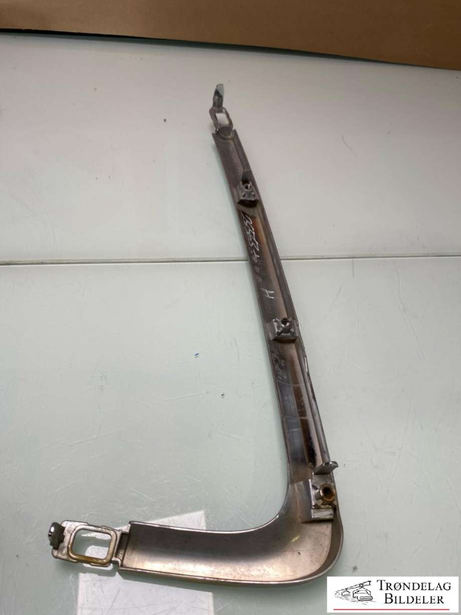 Lister til Mitsubishi ASX 2010-2019  (6400C964|HØYRE|)