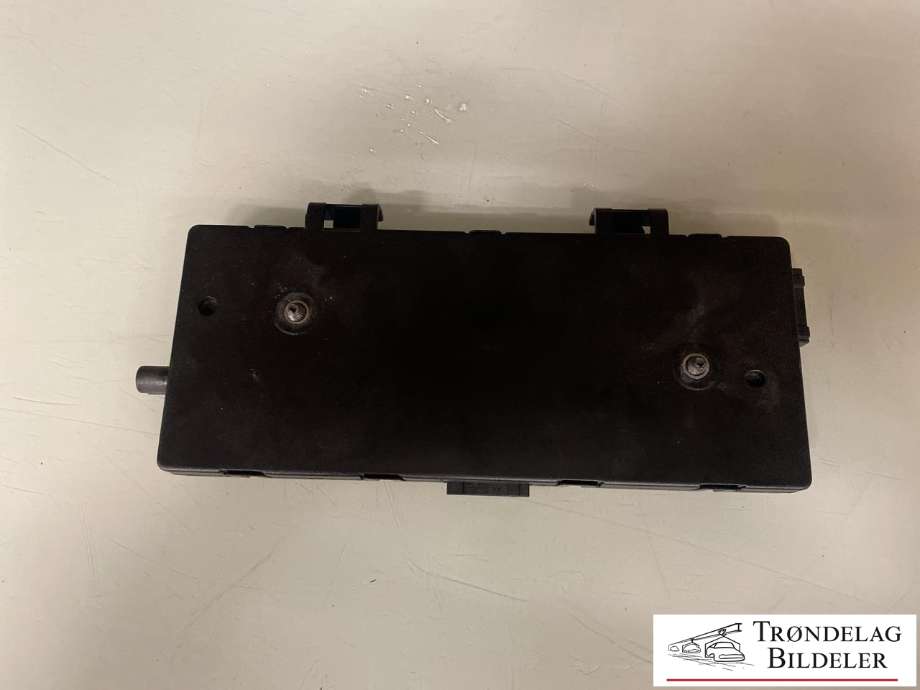 Antenne forsterker til BMW X1 2009-2015 (E84) (E84) (65 20 9 168 335|)