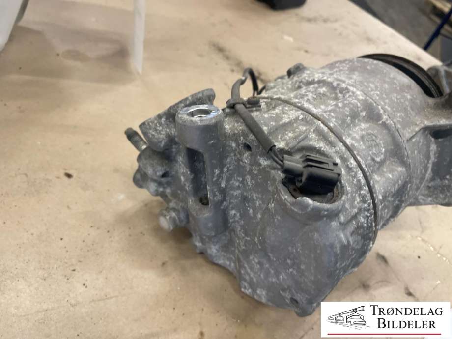 Aircondition kompressor til Volvo XC70 2008-2013 (Type II, Fase 1) (36001462|890062|31315453|31332386|31366155|36001712|36002104|36011355|36011428|36050841|30630921|PXE161650P)