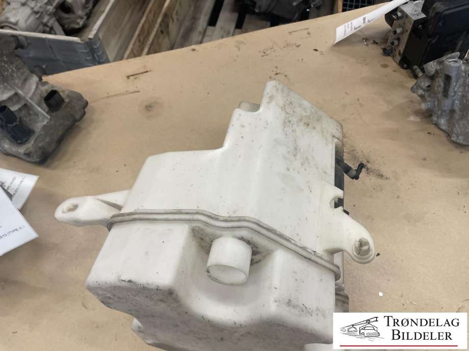 Spylertank til Volvo XC70 2008-2013 (Type II, Fase 1)  (31349444|)