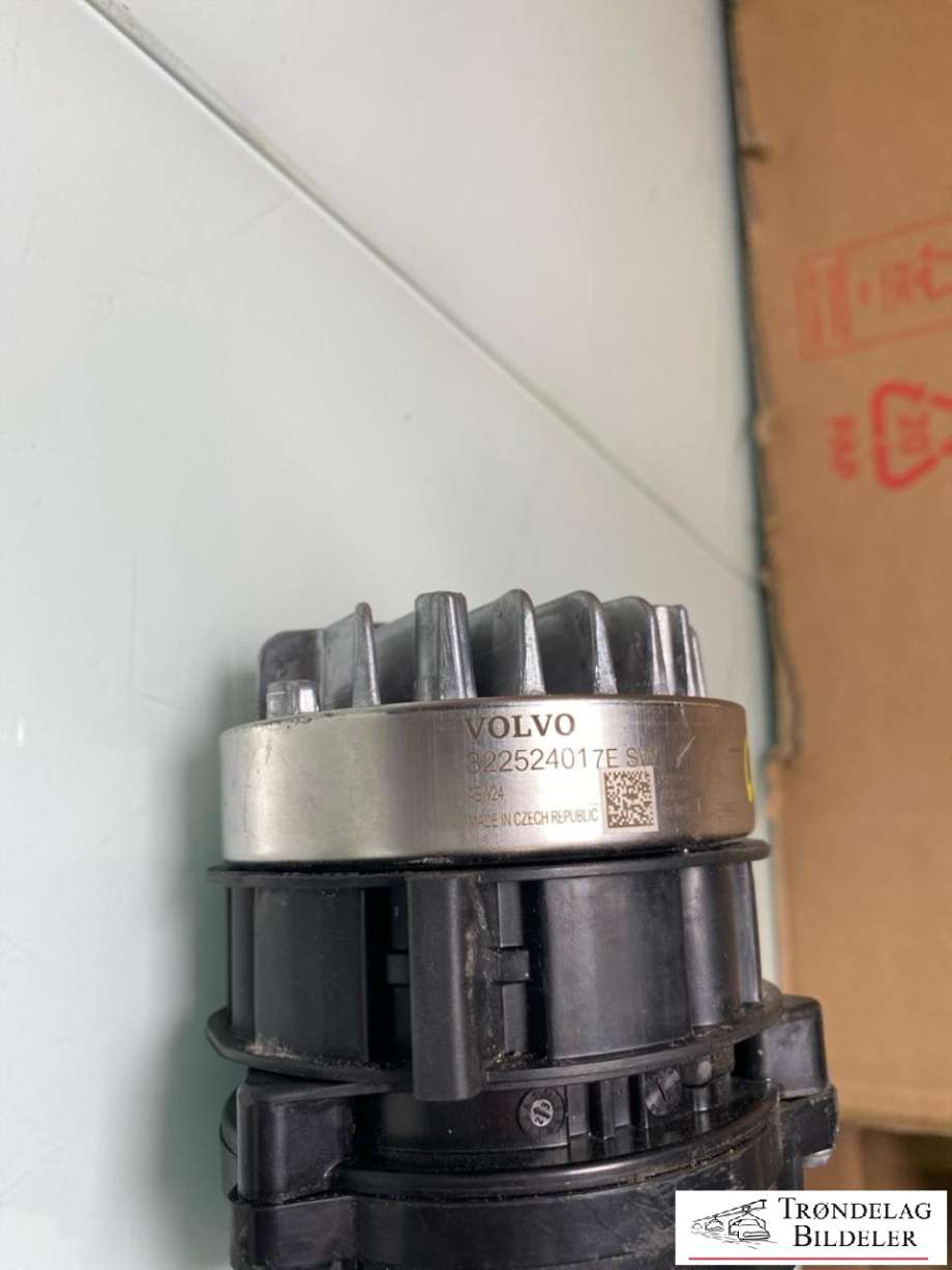 Vannpumpe elektrisk til Polestar 3 2024-->>  (32441090|32441083|32252399|32252401|)