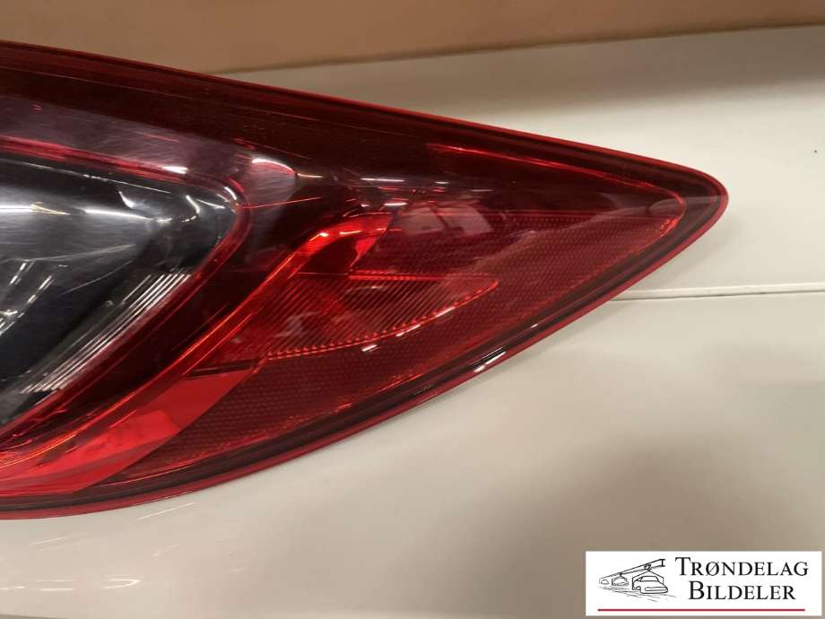 Baklykt høyre ytre til Mazda CX-5 2012-2017 (Type I)  (KD5451160D|KD5451160C|)