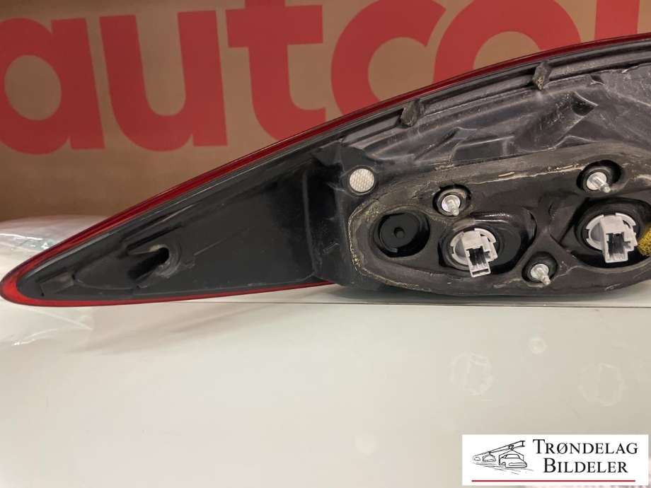 Baklykt høyre ytre til Mazda CX-5 2012-2017 (Type I)  (KD5451160D|KD5451160C|)