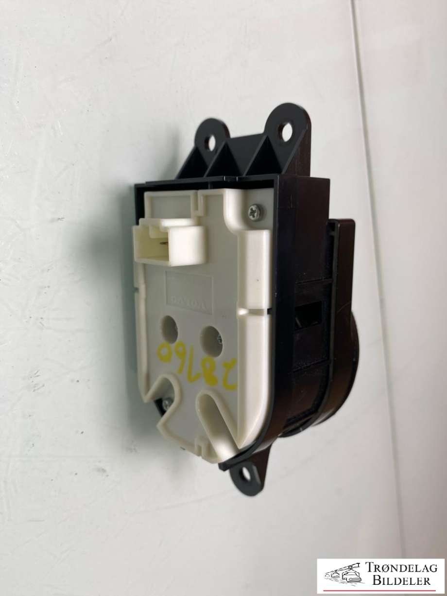 Bryter diverse til Polestar 3 2024-->>  (32425632|VARIANT K302|32266683)