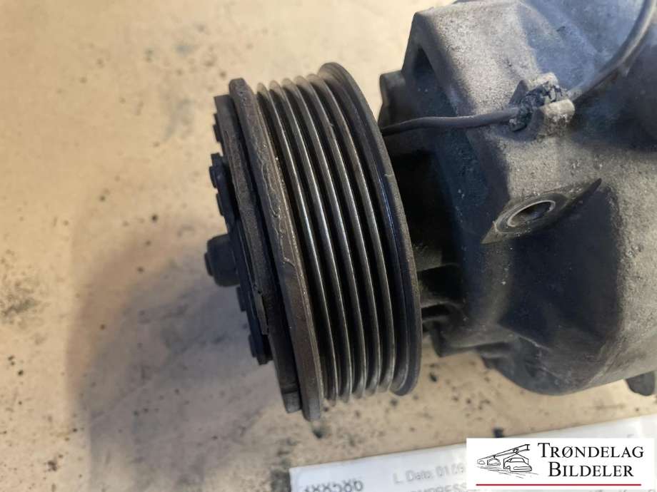 Aircondition kompressor til Mitsubishi Outlander 2010-2012 (Type II, Fase 2)  (7813A428|AKS200A402A|AKS200A402C|AKS200A402D|AKS200A402J|AKS200A402T|AKS200A407D|AKS200A407J|AKS200A411G|AKS200A413C|AKS200A413D|AKS200A413J|7813A212|AKS200A418J|1607966980)