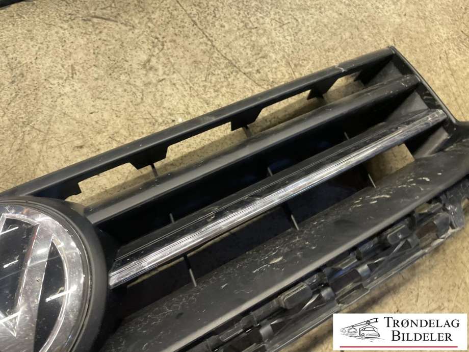 Grill til VW Caddy 2015-2020 (Type III, Fase 3) (2K5 853 651 A|)