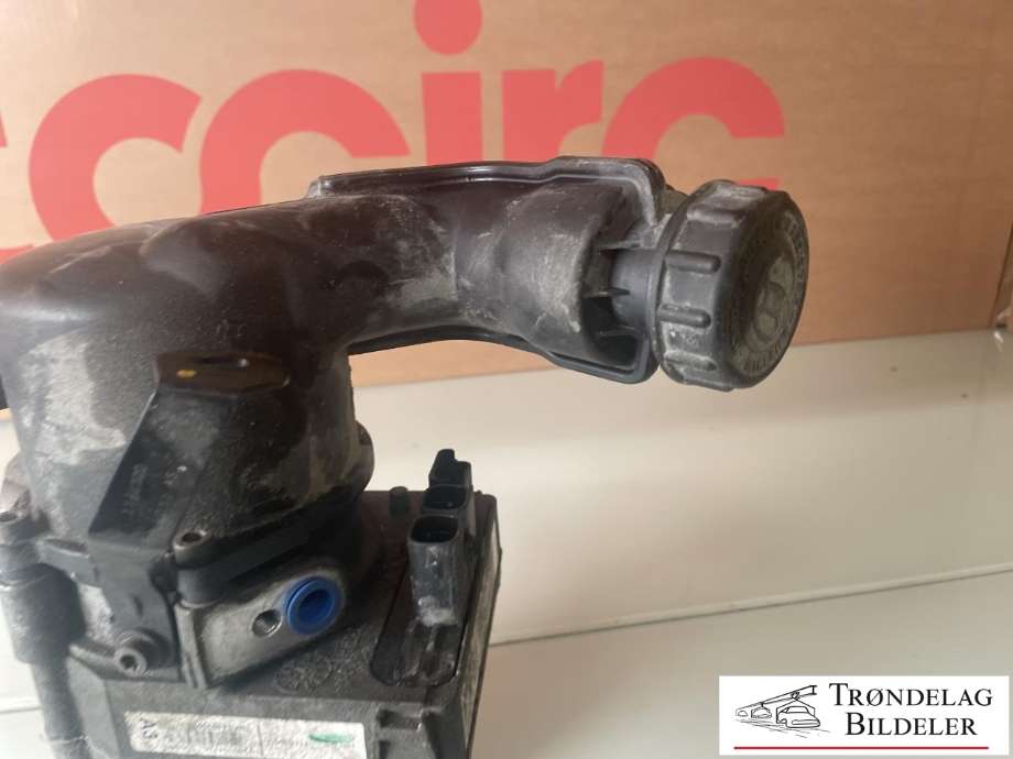 Servo pumpe elektrisk til Peugeot 508 2014-2018 (Type I, Fase 2) (16 134 084 80|16 290 939 80|16 238 362 80|1606406680|1607460280|1609238580|1609240580|1609240980|1610538580|1610538680|1610538780|1611509180|1611512080|1611563480|1611567280)