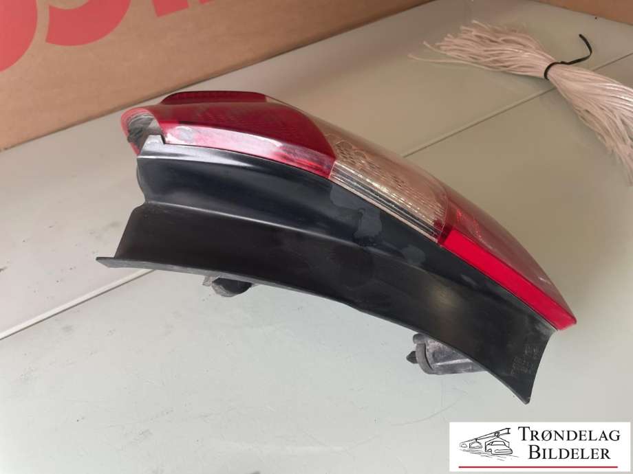Baklykt høyre ytre til Citroën C4 2011-2017 (Type II)  (98 086 243 80|)