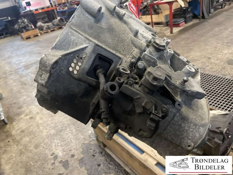 Girkasse manuell til Peugeot 208 2012-2019 (Type I)  (16 087 100 80|16 098 615 80|)