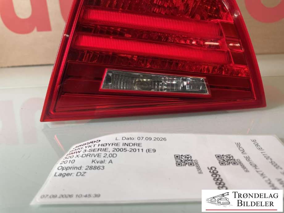 Baklykt høyre indre til BMW 3-Serie 2005-2011 (E90/E91/E92/E93) (E90/E91/E92/E93) (63 21 7 289 434|)